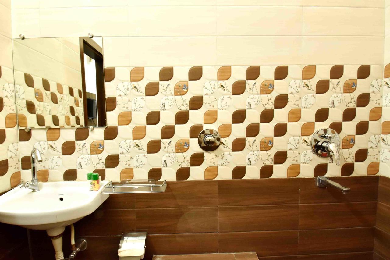 Hotel Hori Palace Ujjain Eksteriør bilde